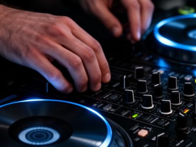dj-hero-3-C6JQnC_5